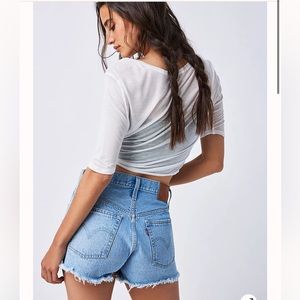 Levi’s 501 Button Fly Raw Hem Jean Shorts 100% Cotton Revolve EUC 27 Like New